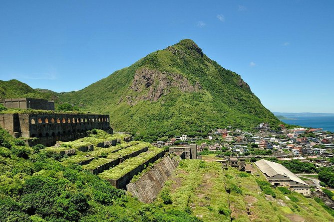 Small-Group Tour: Jiufen, Yehliu Geopark, and Shifen from Taipei - Key points to know before booking