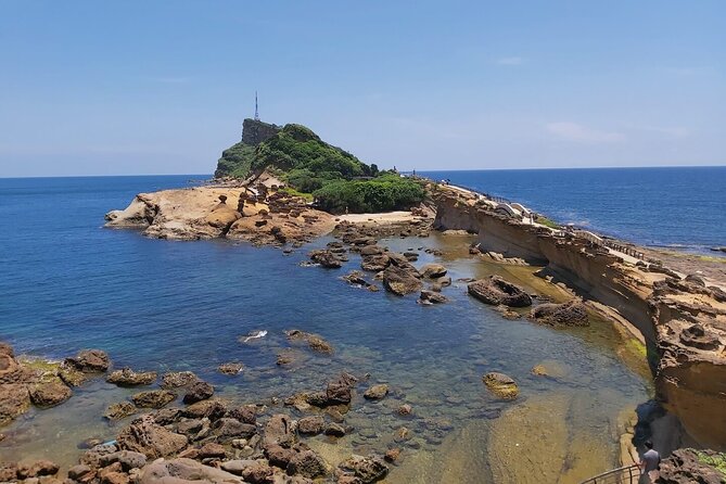 Small-Group: Yehliu, Jiufen & Pingxi Day Tour from Taipei - What the $85 price really buys you