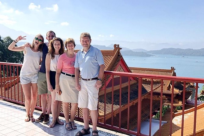 Sun Moon Lake 1-Day Leisure Tour from Taipei - Taiwanese lunch: simple fuel for a long day