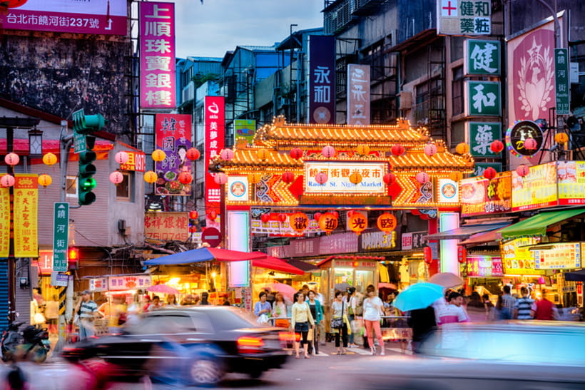 Taipei: 2-Hour Raohe Night Market Walking Tour - Why a guide helps at Raohe Night Market