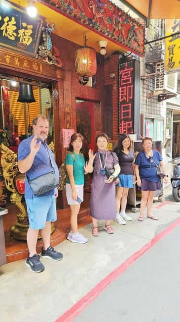 Taipei: Cooking Class & Market Adventure Historic Dadaocheng - A genuinely hands-on class, not a cooking demonstration