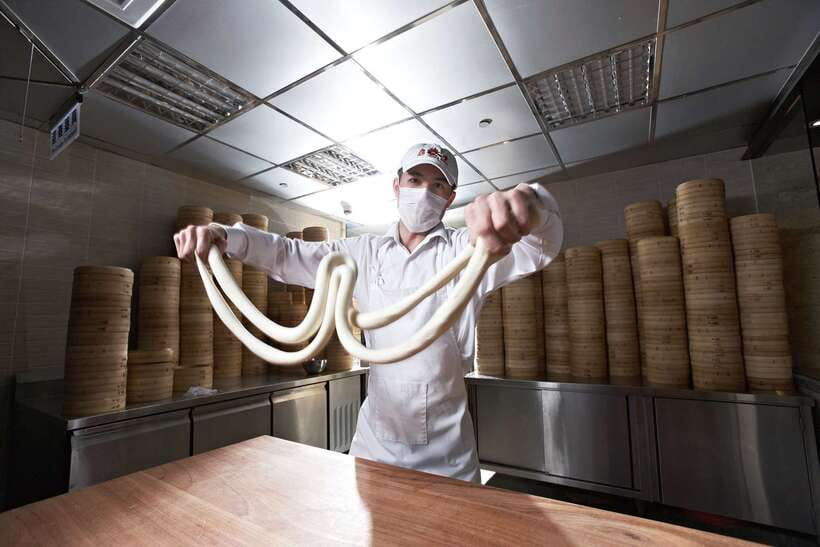 Taipei: Din Tai Fung Restaurant Experience - Xiao Long Bao Are the Main Event