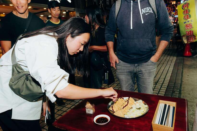 Taipei: Food Tours w/ Top 10 Taiwan Food (Breakfast/Dinner) - Bubble tea lessons that are actually useful