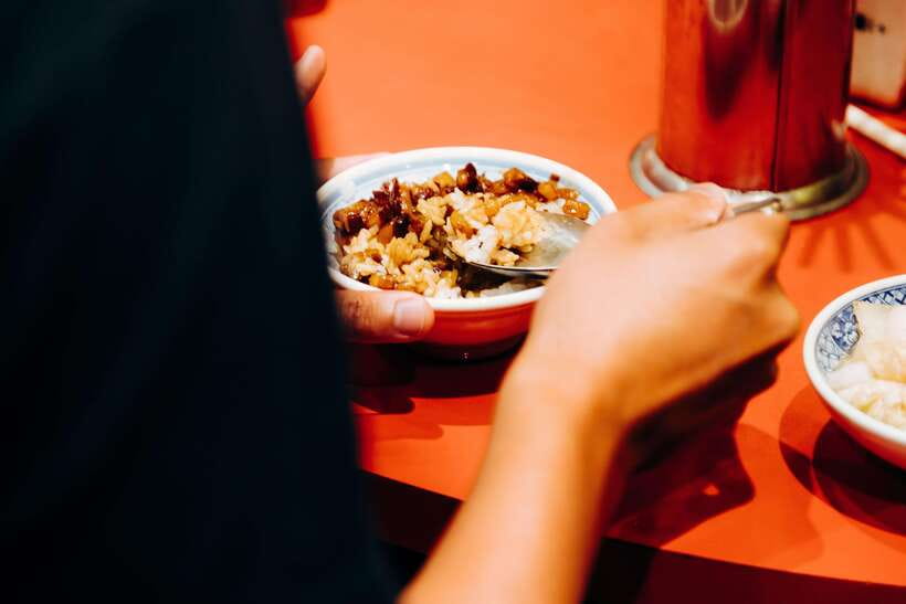 Taipei: Food Tours w/ Top 10 Taiwan Food (Breakfast/Dinner) - Cisheng Temple and the end of the daytime walk