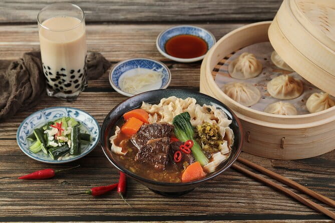 Taipei Fresh Market Tour and Colorful Bubble Tea Making - Should You Book It?