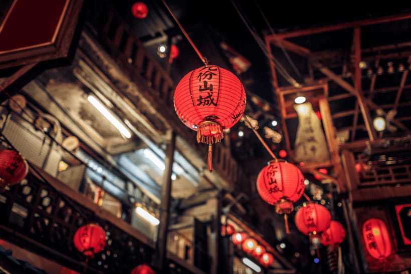 Taipei: Jiufen Night View and Shifen Day Tour - Rain, crowds, and the real pace of the day