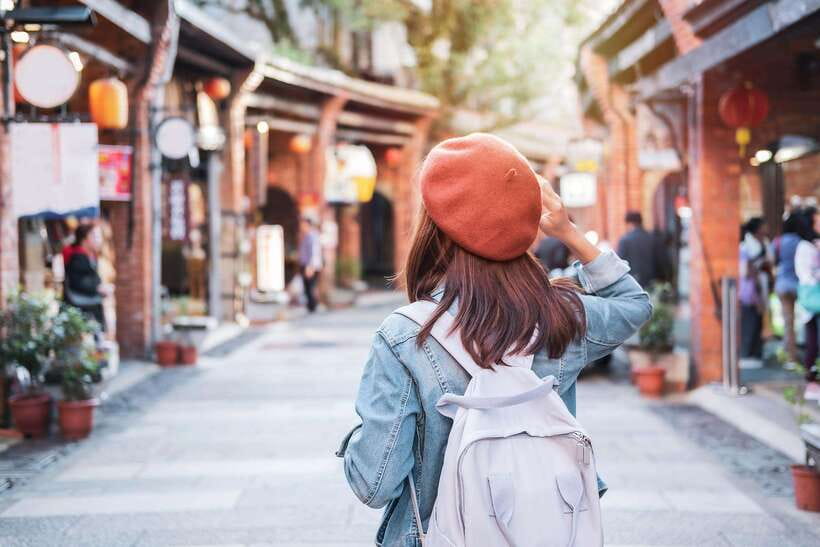 Taipei: Maokong Tea & Shenkeng Tofu Private Day Tour - What the $184 price includes, and what it does not