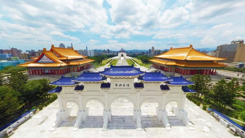 Taipei: Morning City Tour with National Palace Museum Entry - Why this four-hour route works for a first morning
