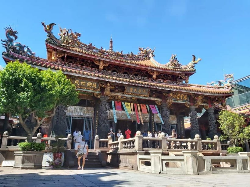 Taipei: Morning City Tour with National Palace Museum Entry - National Palace Museum: 80 minutes with China’s finest court treasures