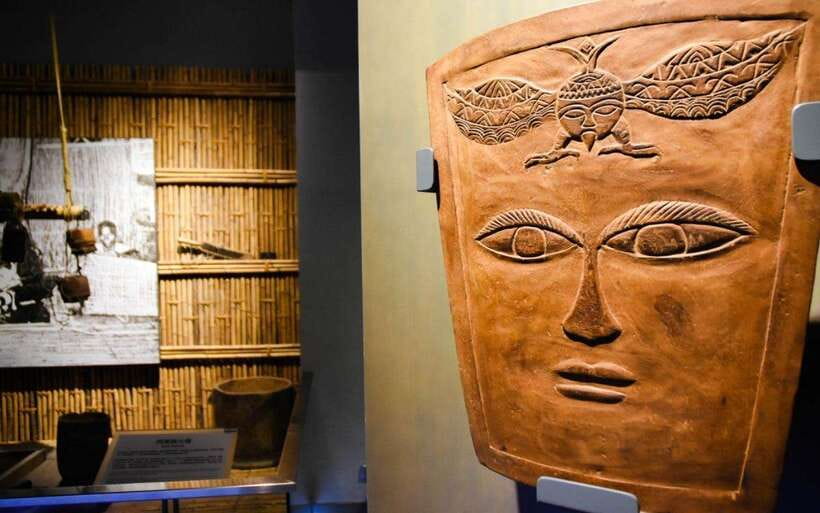 Taipei: National Palace & Shung Ye Aborigines Museums Ticket - Inside the National Palace Museum