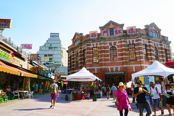 Taipei Old Town - Taiwan Introduction Walking Tour (Tip-Based) - Beginning at 228 Peace Memorial Park