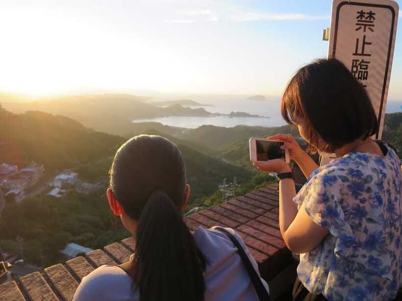 Taipei: Private City Sightseeing Tour with Driver - The driver makes or breaks the day