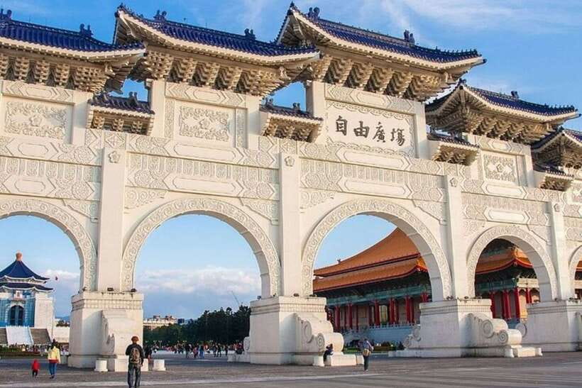 Taipei: Private custom tour with a local guide - The mixed record and how to protect your booking