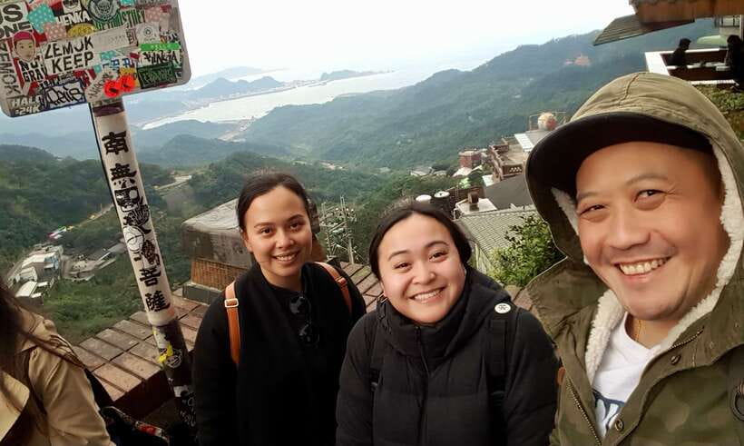 Taipei Private Custom Tour with a Local: Icons & Hidden Gems - Quiet temples and alleyways away from the main route