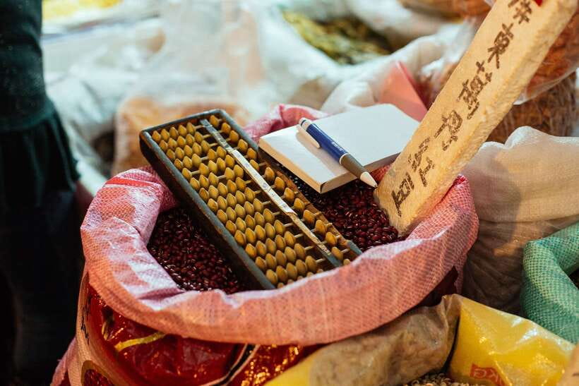 Taipei: Private Food Tour – 10 Tastings with Locals - Who should book this food walk?