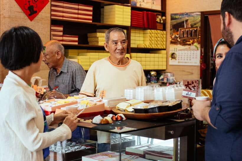 Taipei: Private Food Tour – 10 Tastings with Locals - Dumplings, Taiwanese burgers, and the dishes you might skip alone