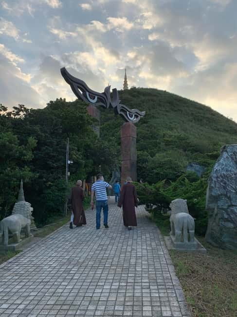Taipei Private Spiritual Tour with Afternoon Tea & Cycling - Fulong Hotel and the one-hour tea break