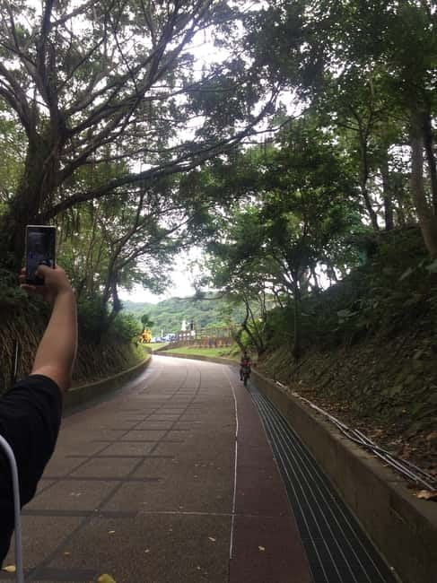 Taipei Private Spiritual Tour with Afternoon Tea & Cycling - Who should book this day?