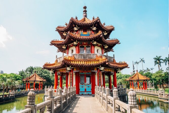 Taipei Scavenger Hunt and Sights Self-Guided Tour - The Red House and a change of pace