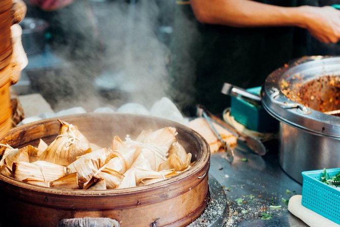 Taipei Street Food & Night Market Tour with a Local: Private & Custom - Raohe Night Market and the value of local guidance
