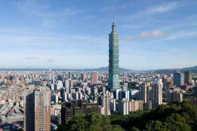 Taipei Touchdown: Make the Most of Your 6-Hour Layover - Meeting your driver at Taoyuan Airport