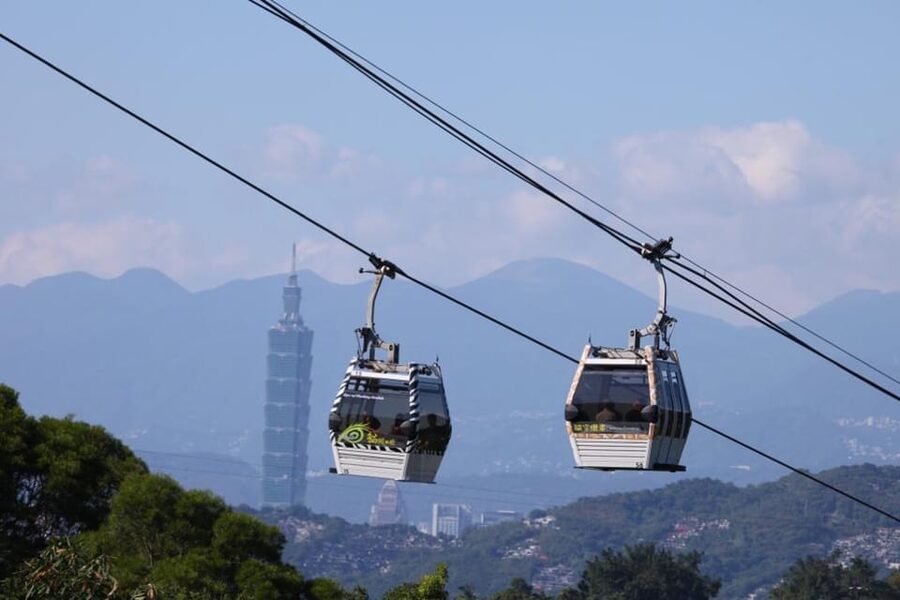Taipei: Unlimited FunPass - Transports & Attractions Pass - Tamsui, Yangmingshan, and slower day trips