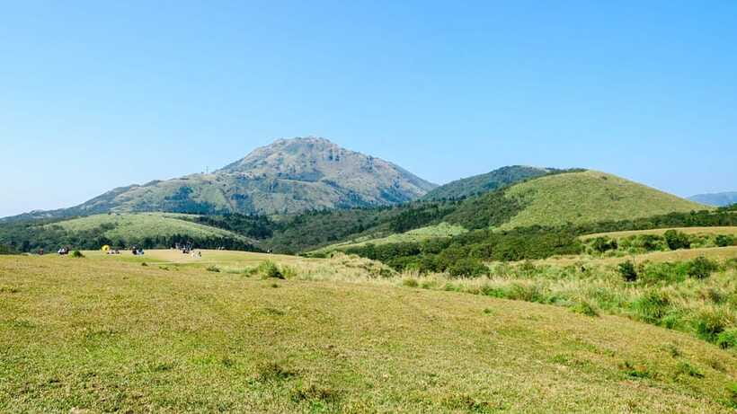 Taipei: Yangmingshan National Park Half-Day Tour - Why this mountain escape works from Taipei