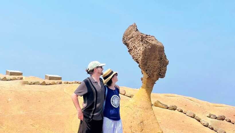 Taipei: Yangmingshan, Yehliu, and Jiufen Shifen Day Tour - The alternate west-side sights