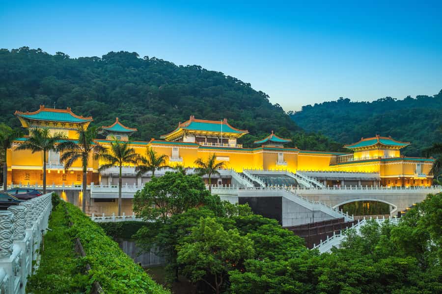 Taiwan Taipei: 8-Hour Customized Taipei City Exploration! - What the guides add to the day