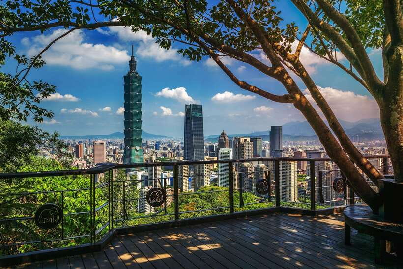 Taoyuan Airport: Layover Taipei City Tour - Who should book this Taipei stop?