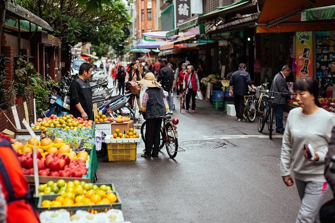 The Award-Winning Private Food Tour of Taipei: The 10 Tastings - Who should book this private experience?