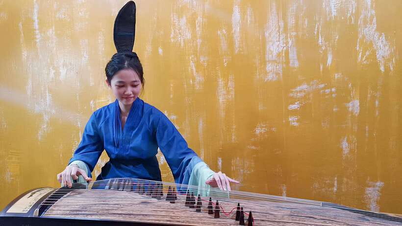 Wear Hanfu and play guzheng - Key points at a glance