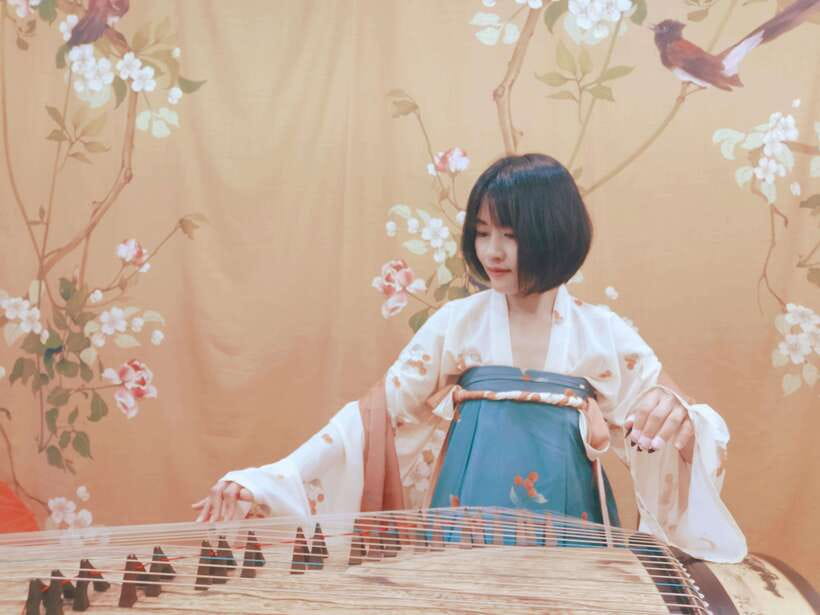 Wear Hanfu and play guzheng - Who should book this experience?