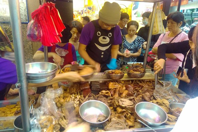 WoknRoll Taipei Walking and Historical Food Tour - Temples and Traditions Along the Route