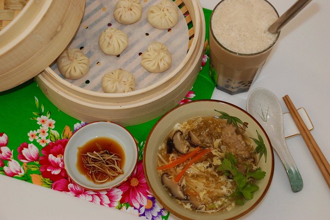 Xiao long bao, Pork thick soup, Bubble milk tea. (Taiwan Cooking Class)-B - How the $65 price compares with the experience