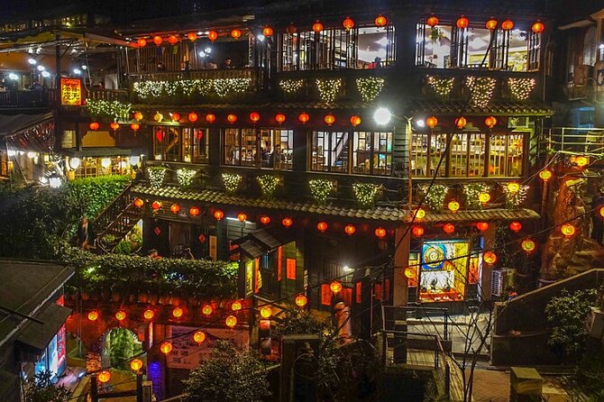 Yehliu, Jiufen & Shifen Taiwans North Coast Day / Night Tour - The English-language question matters