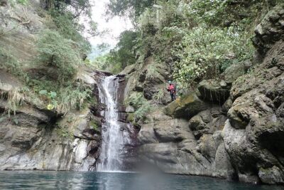 Yi-Hsin creek canyoning in northern Taiwan